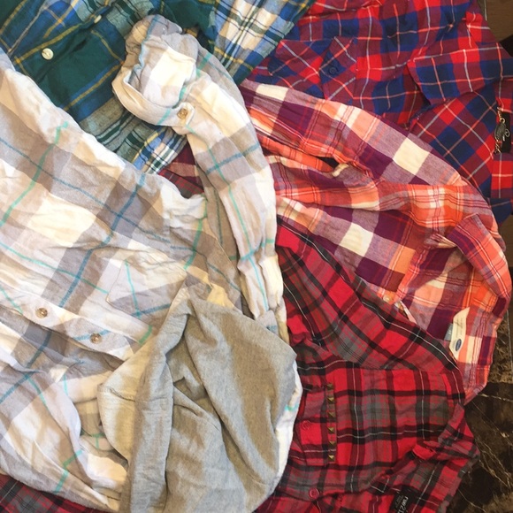 Assorted flannels - Picture 2 of 2